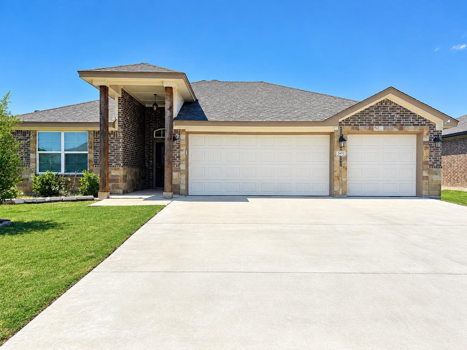 2652 Cowgirl Trl Property Photo 1