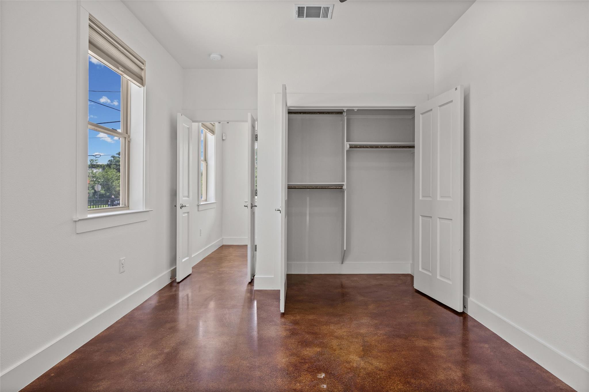 1301 San Bernard St Property Photo 15