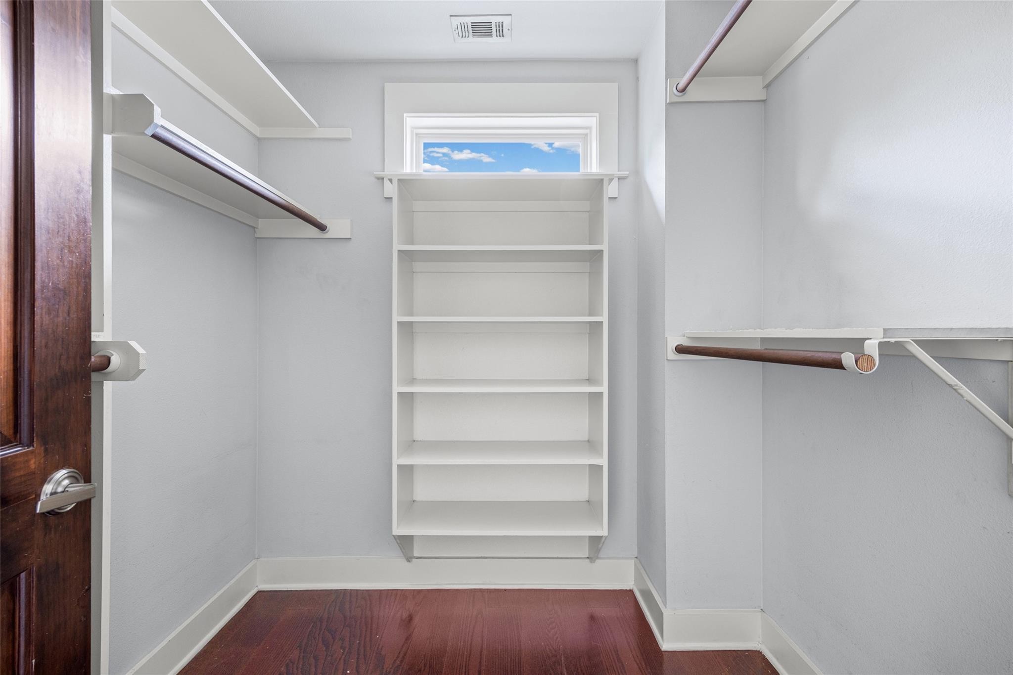 1301 San Bernard St Property Photo 18