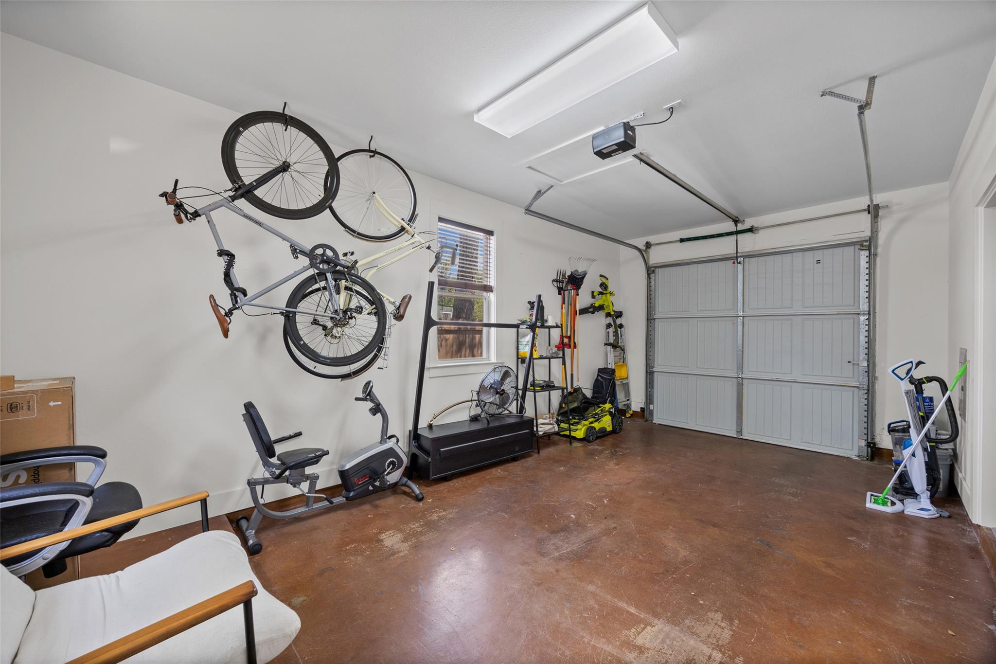 1301 San Bernard St Property Photo 25