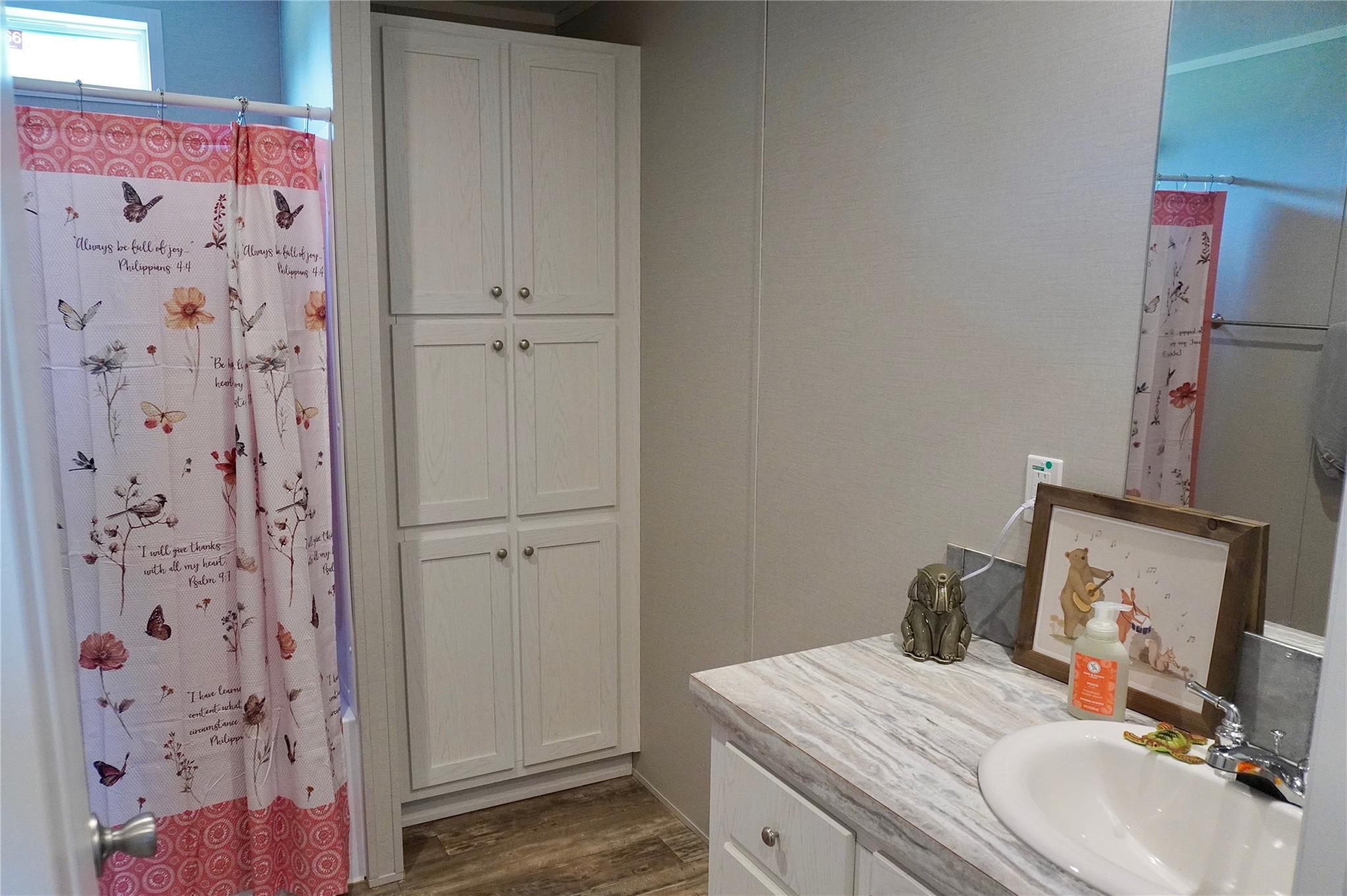 1048 County Road 402 Property Photo 17