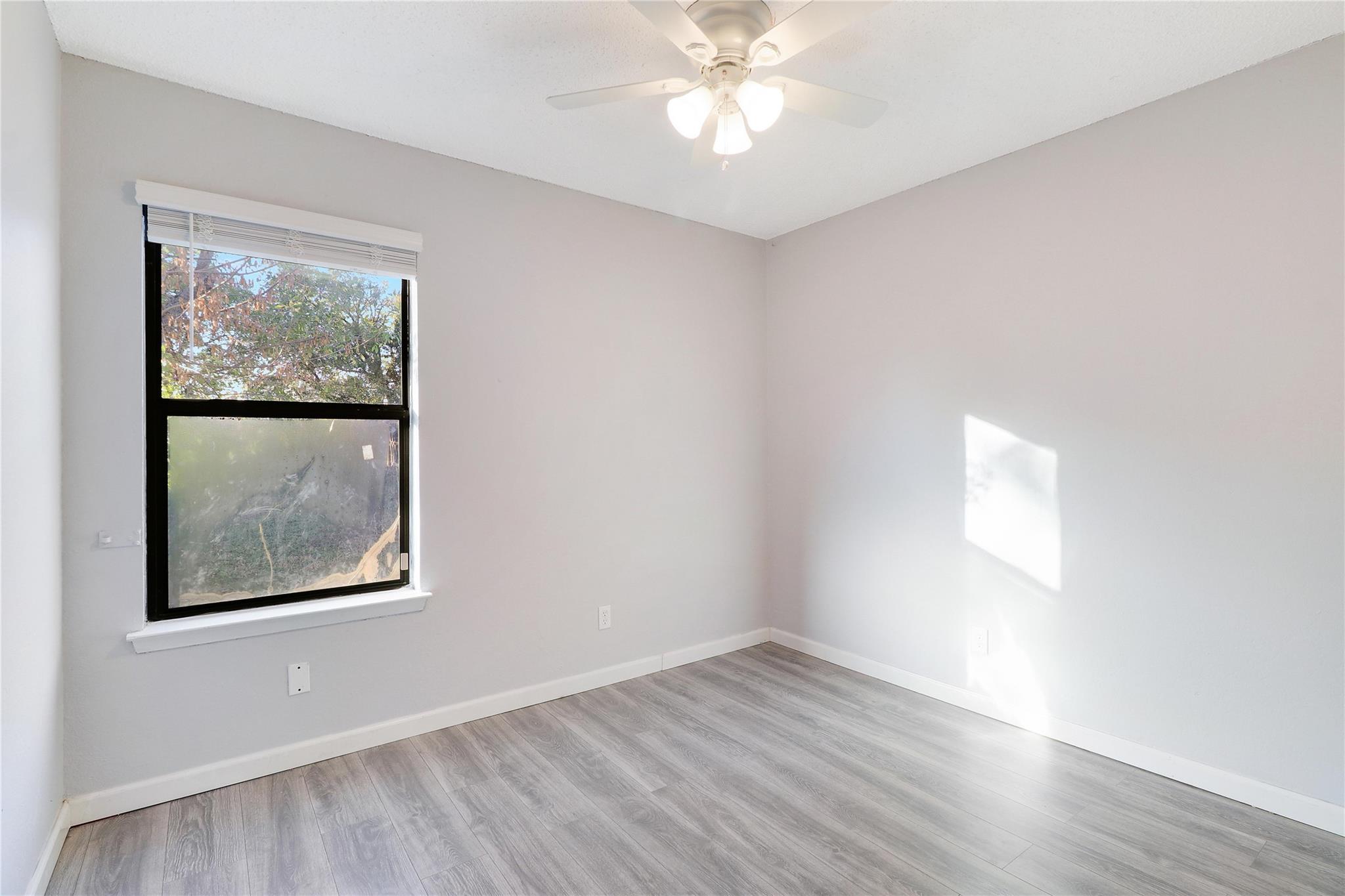 6920 Bennett Ave #b Property Photo 10