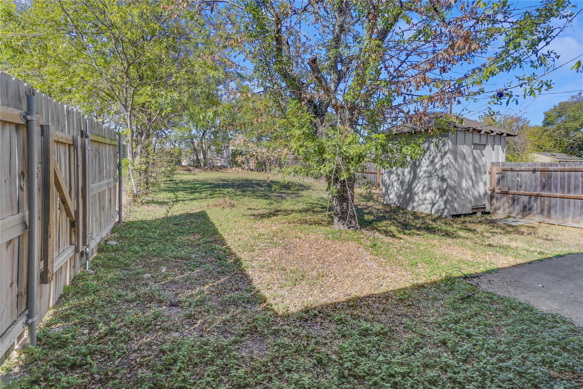 6920 Bennett Ave #b Property Photo 13