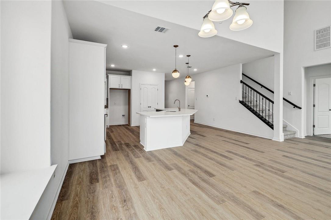 1212 Truscon Path Property Photo 11