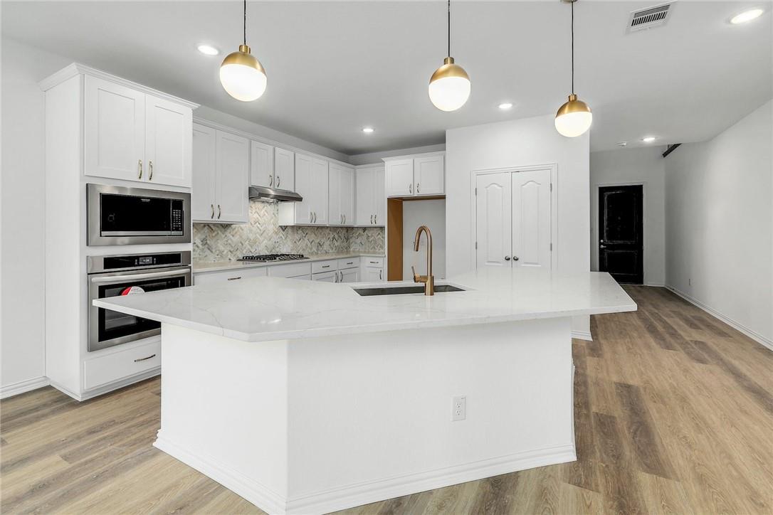 1212 Truscon Path Property Photo 14