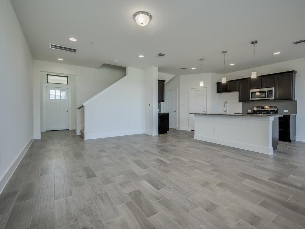 12327 Maypole Bnd Property Photo 6