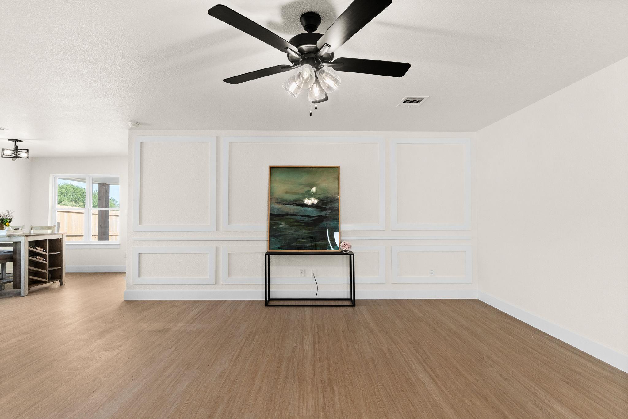 2115 Blackhawk Loop Property Photo 7