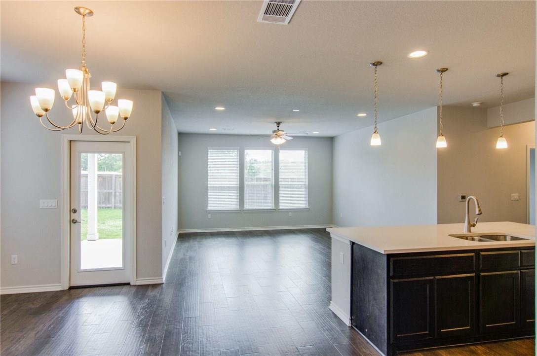 14212 Mccoy Loop Property Photo 5