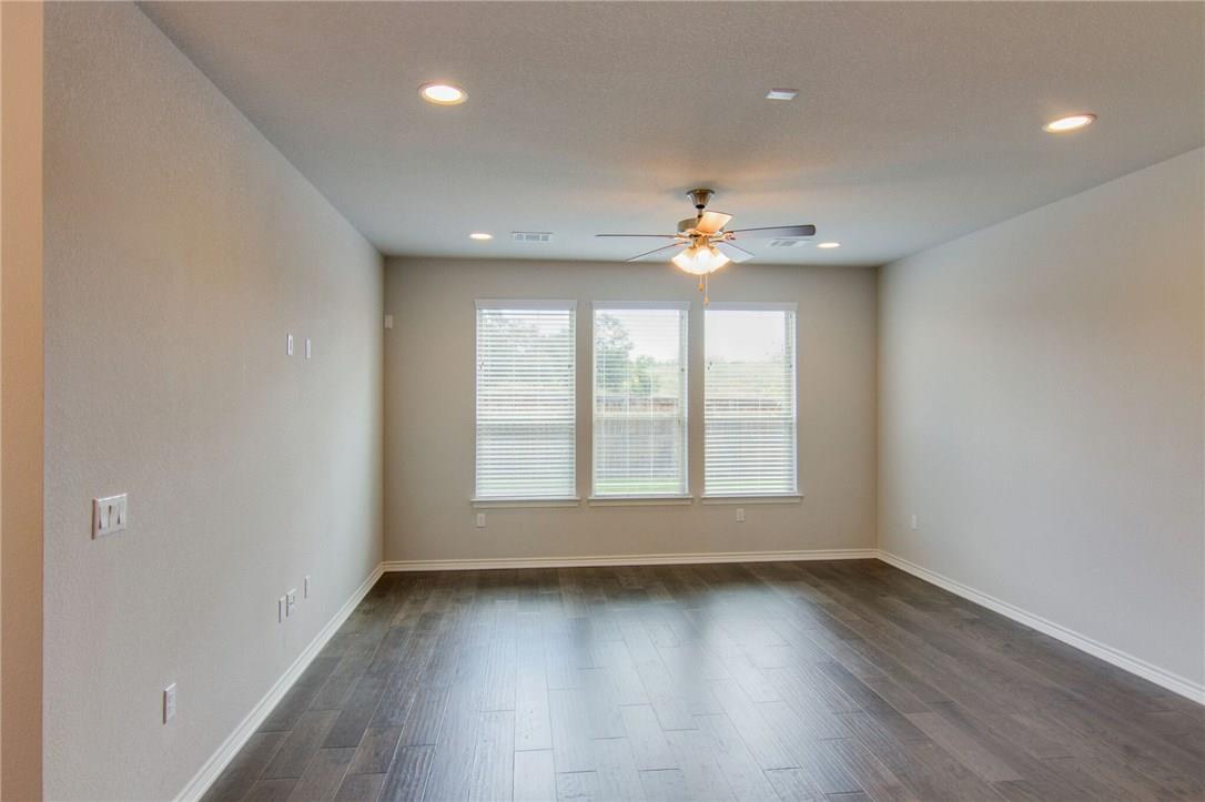 14212 Mccoy Loop Property Photo 6