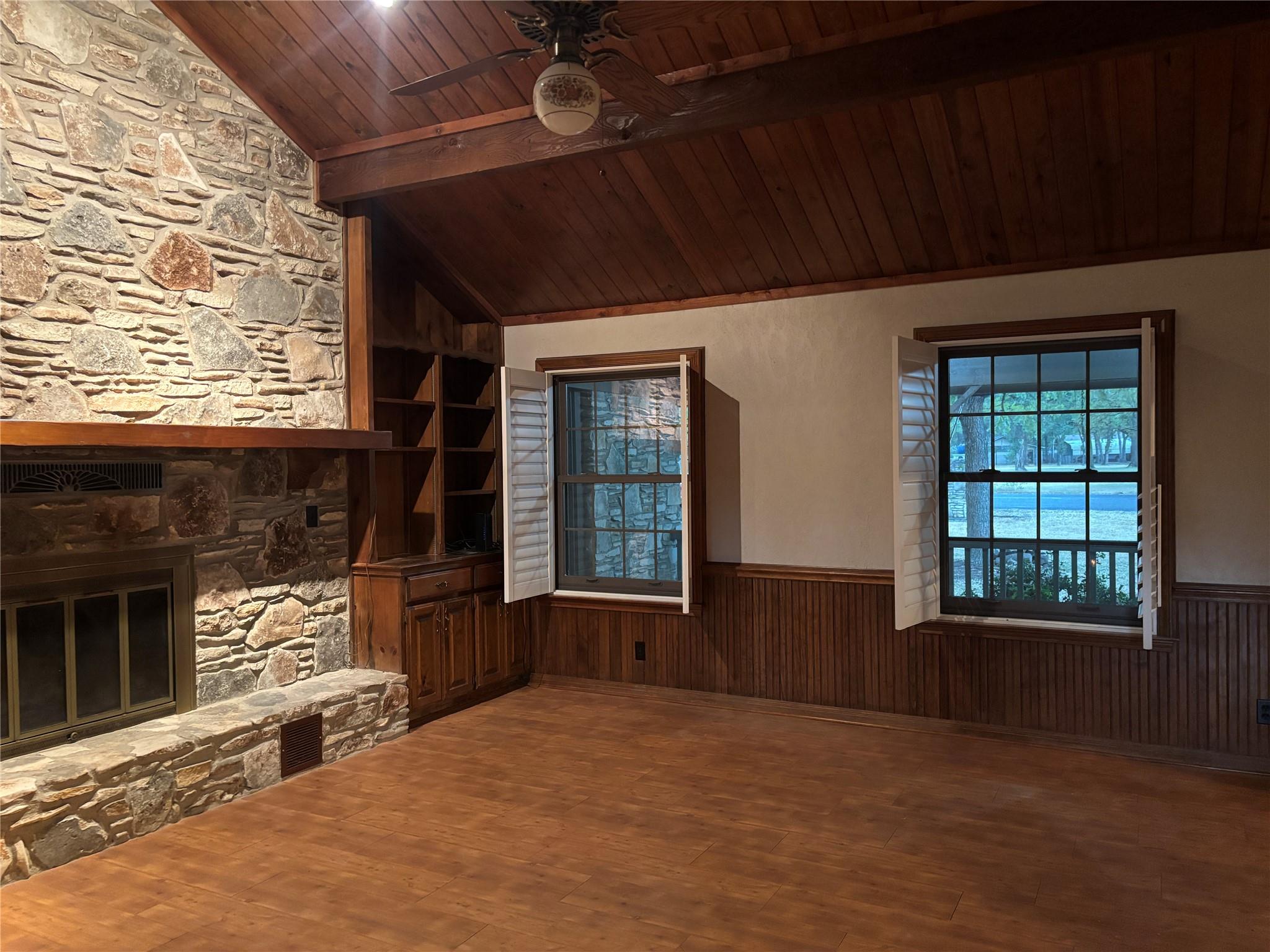 409 Sinuso Dr Property Photo 11