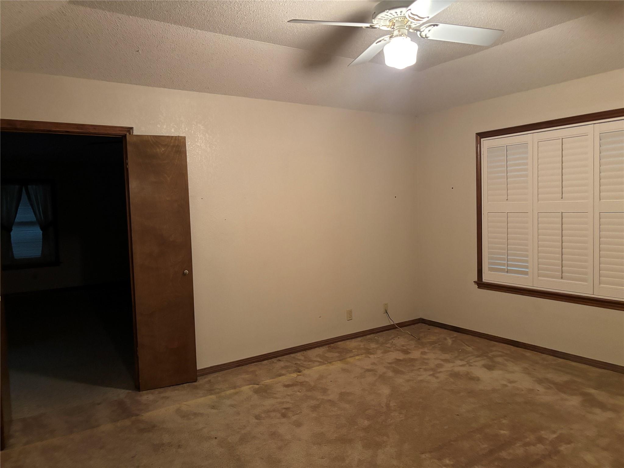 409 Sinuso Dr Property Photo 12