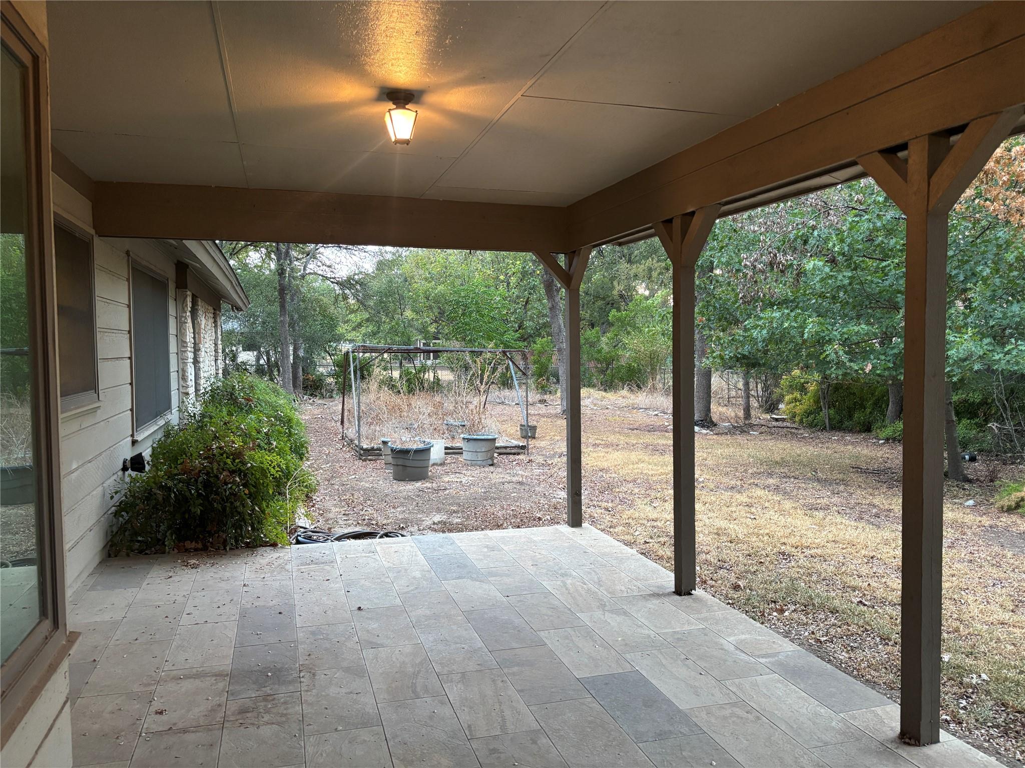 409 Sinuso Dr Property Photo 18