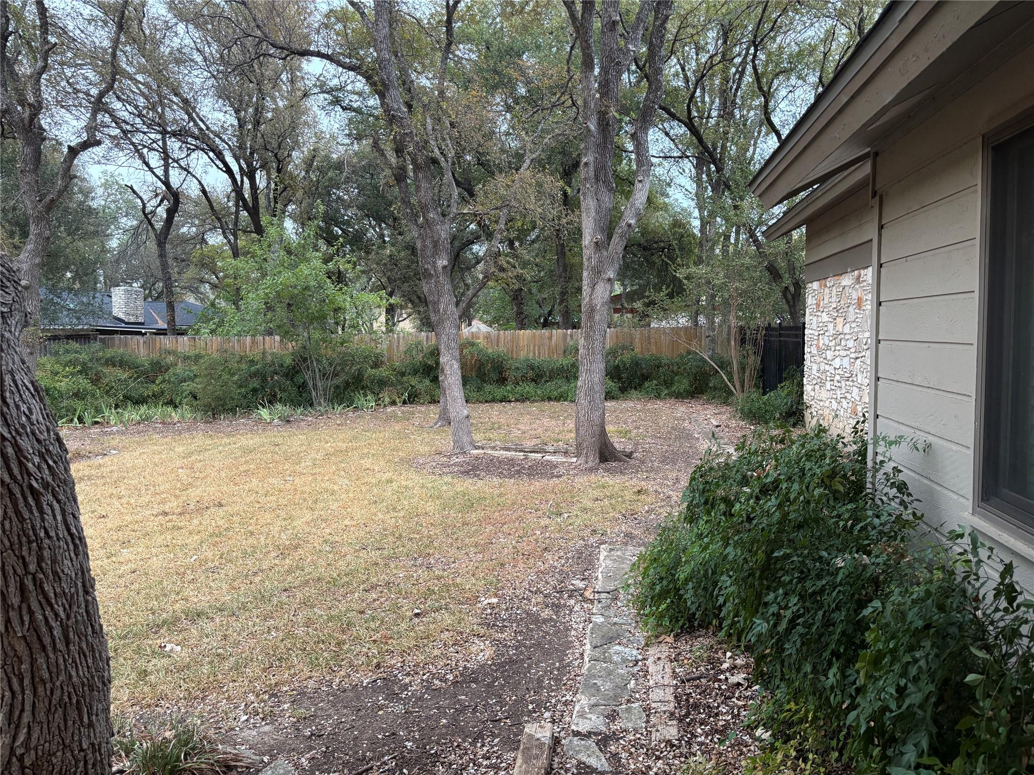 409 Sinuso Dr Property Photo 19
