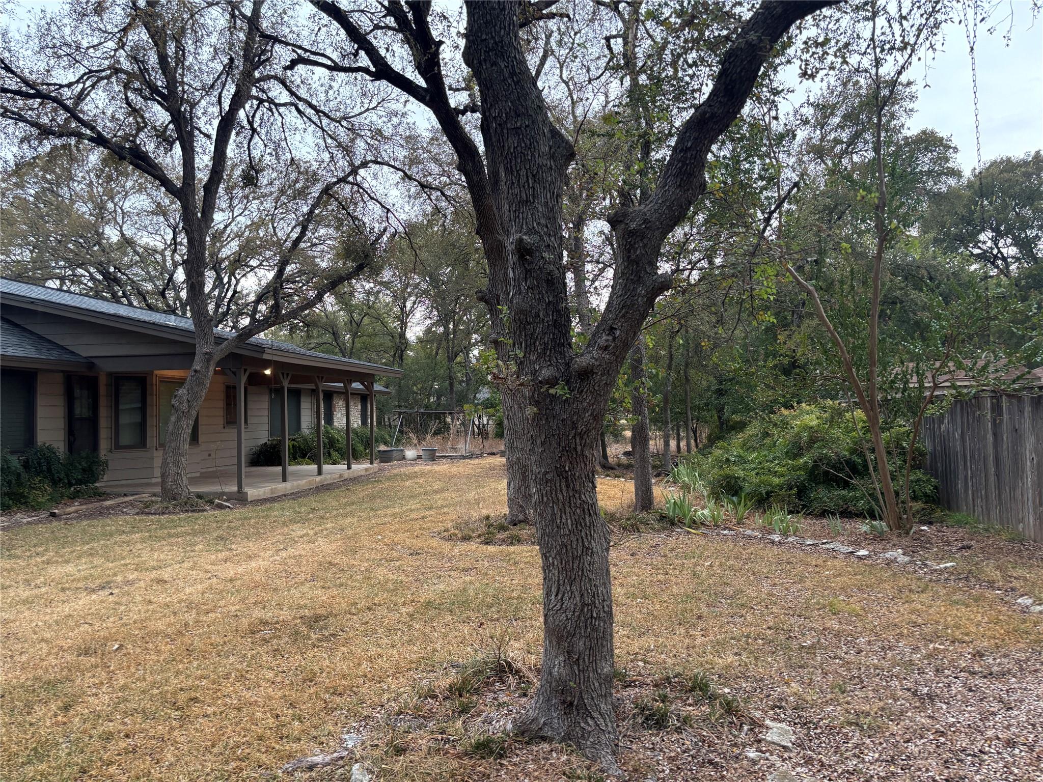 409 Sinuso Dr Property Photo 21