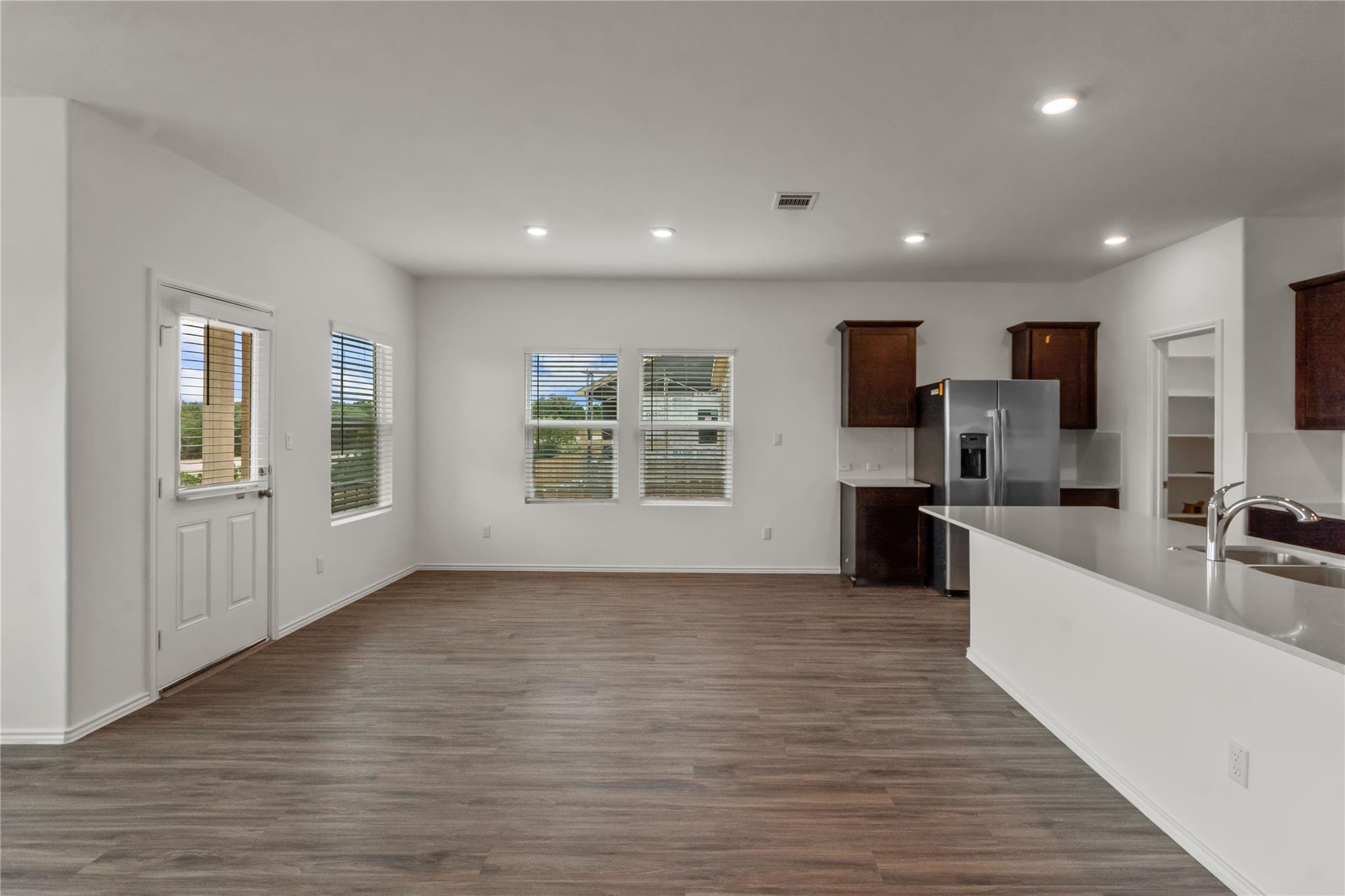 1108 Mallow Rd Property Photo 8