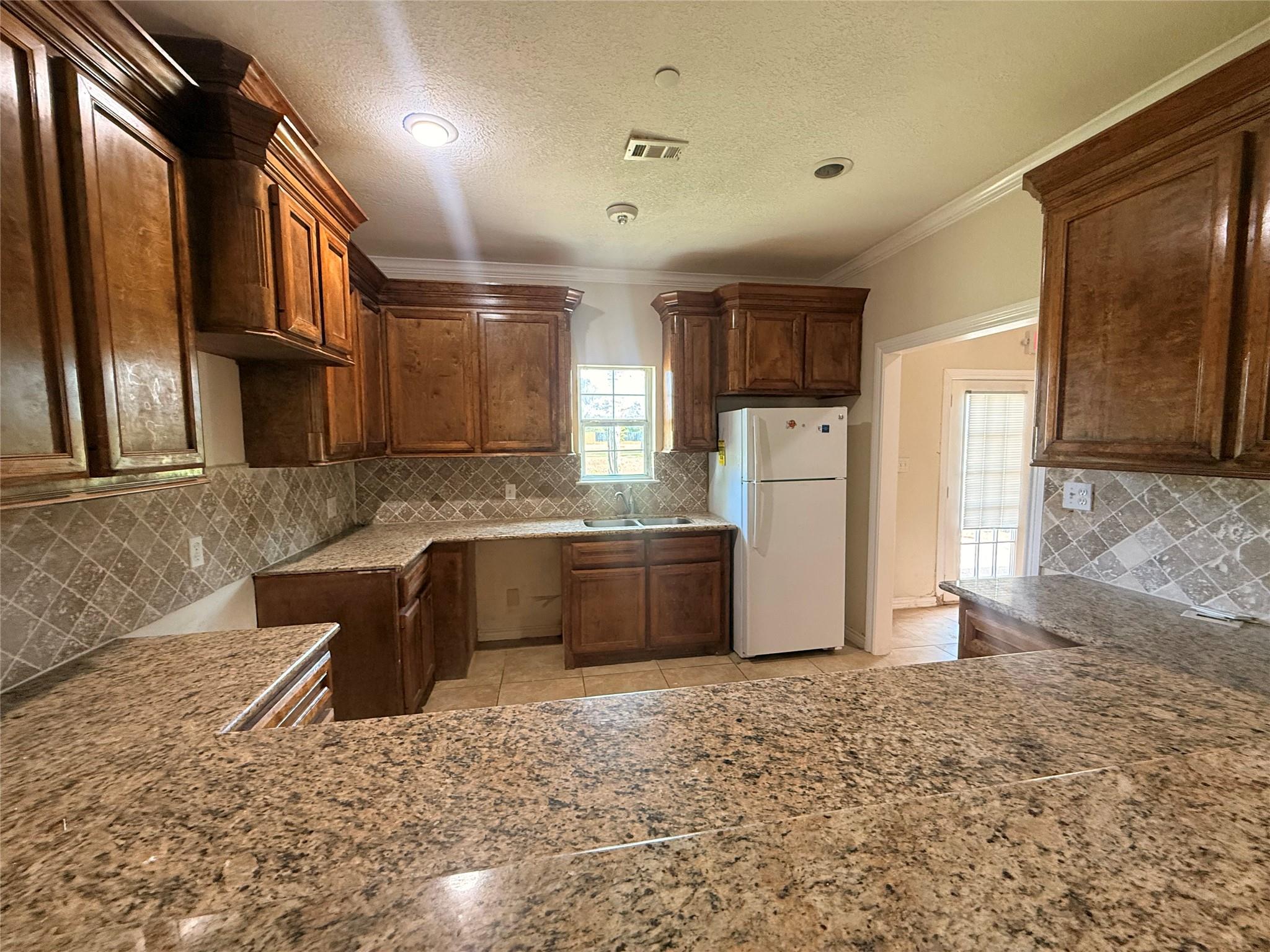 16160 Porter Ln Property Photo 25