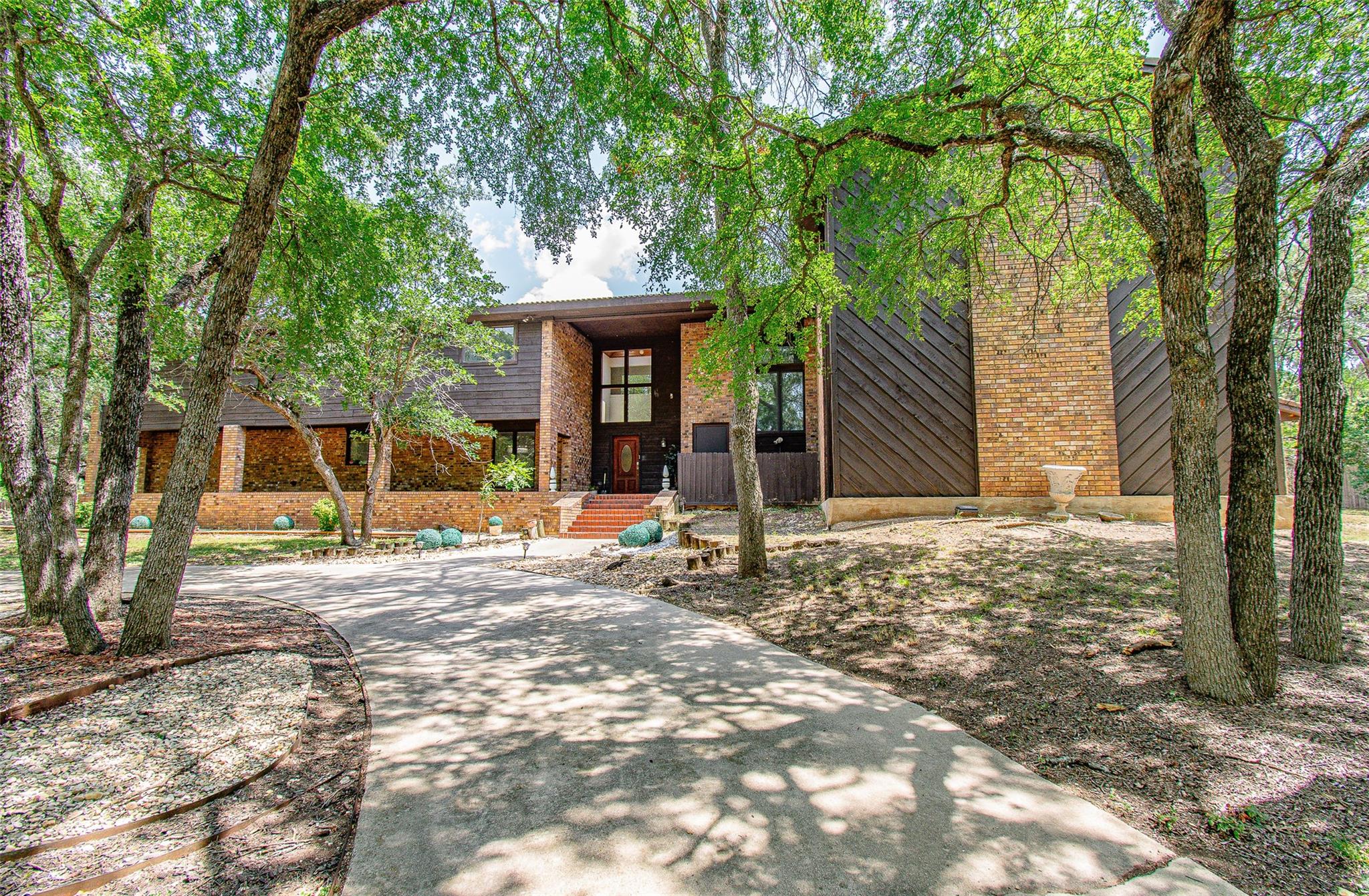 1414 Eagle Trl Property Photo