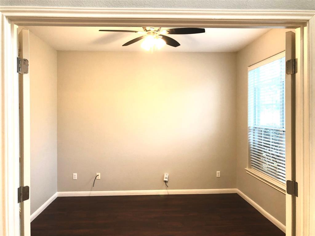 10808 Sky Rock Dr Property Photo 3