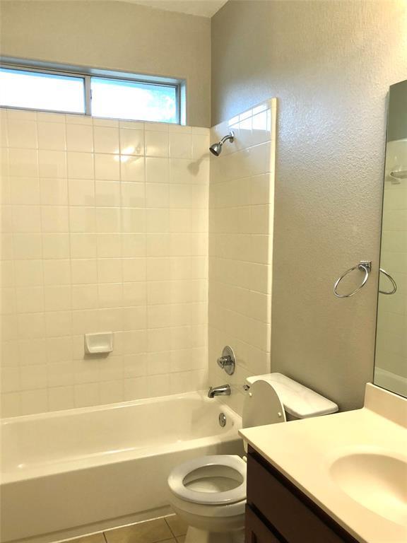 10808 Sky Rock Dr Property Photo 14