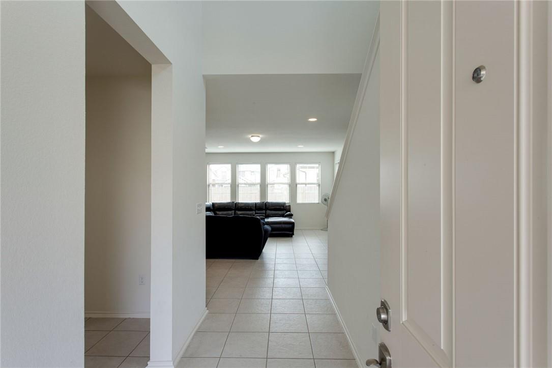 9109 Garnet Dr Property Photo 3