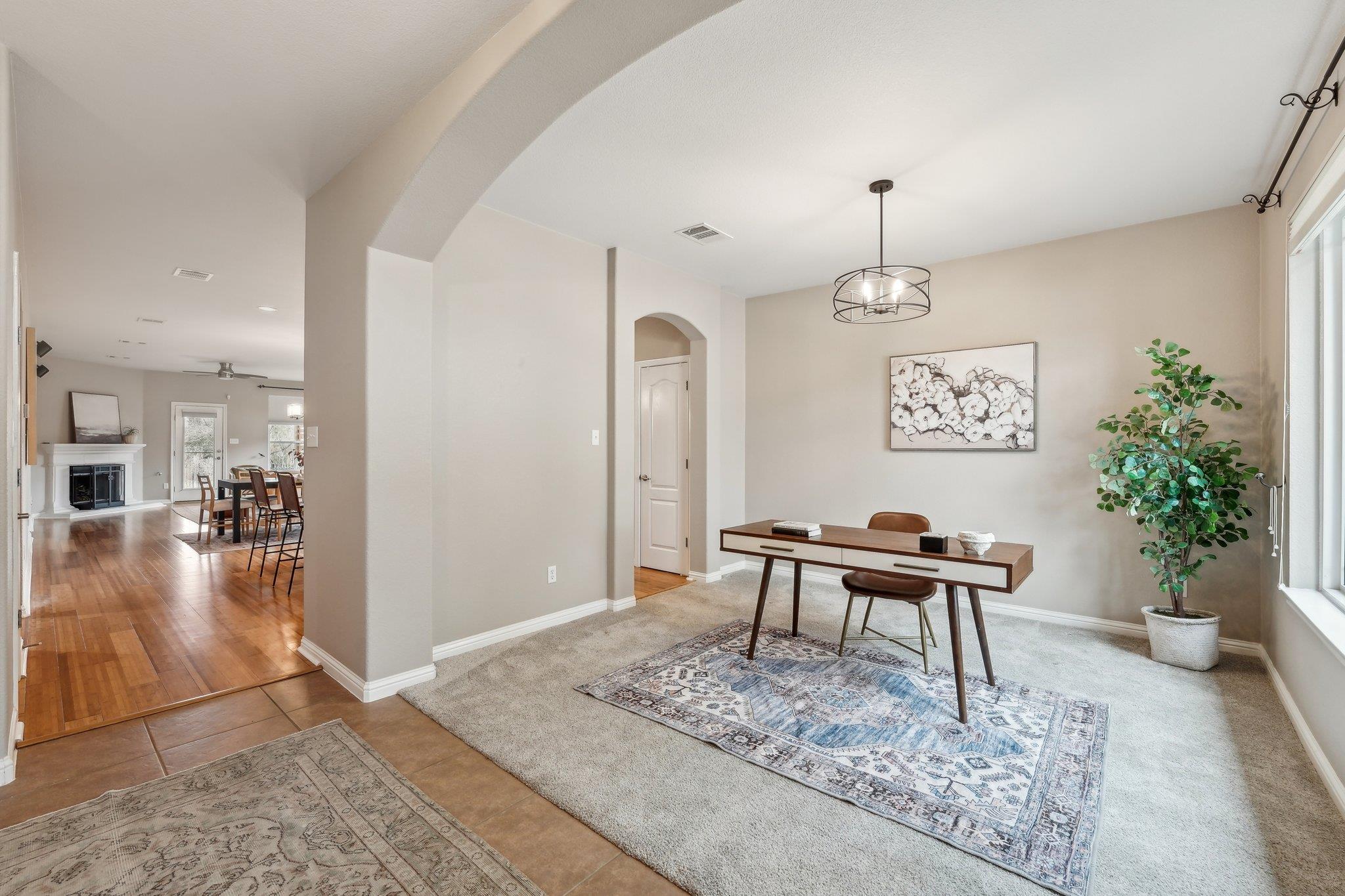 311 Limestone Trl Property Photo 4