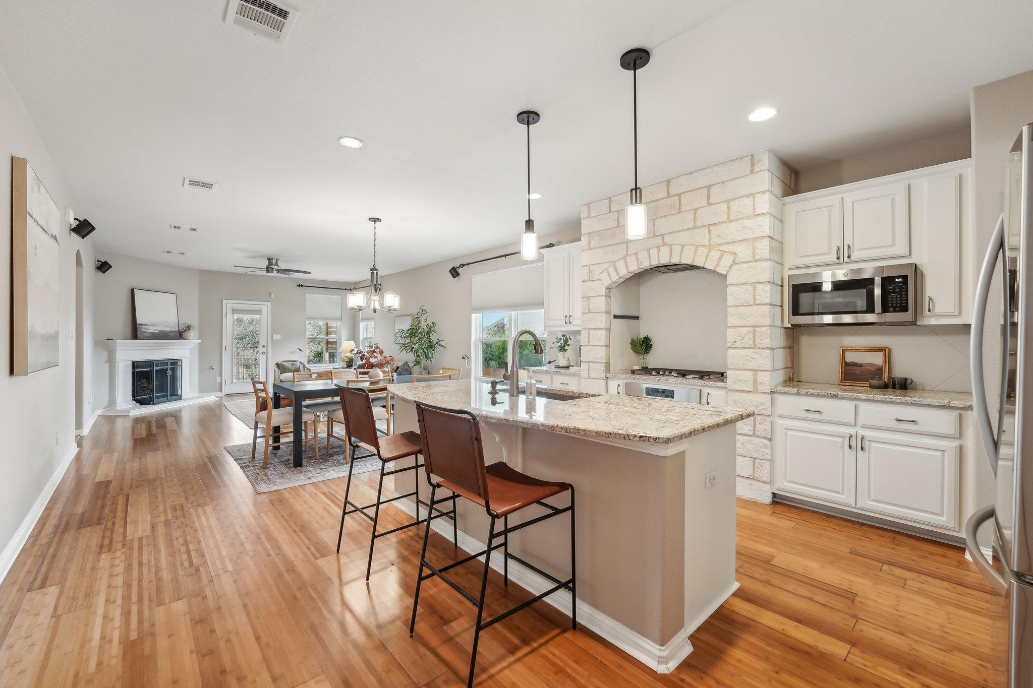 311 Limestone Trl Property Photo 5