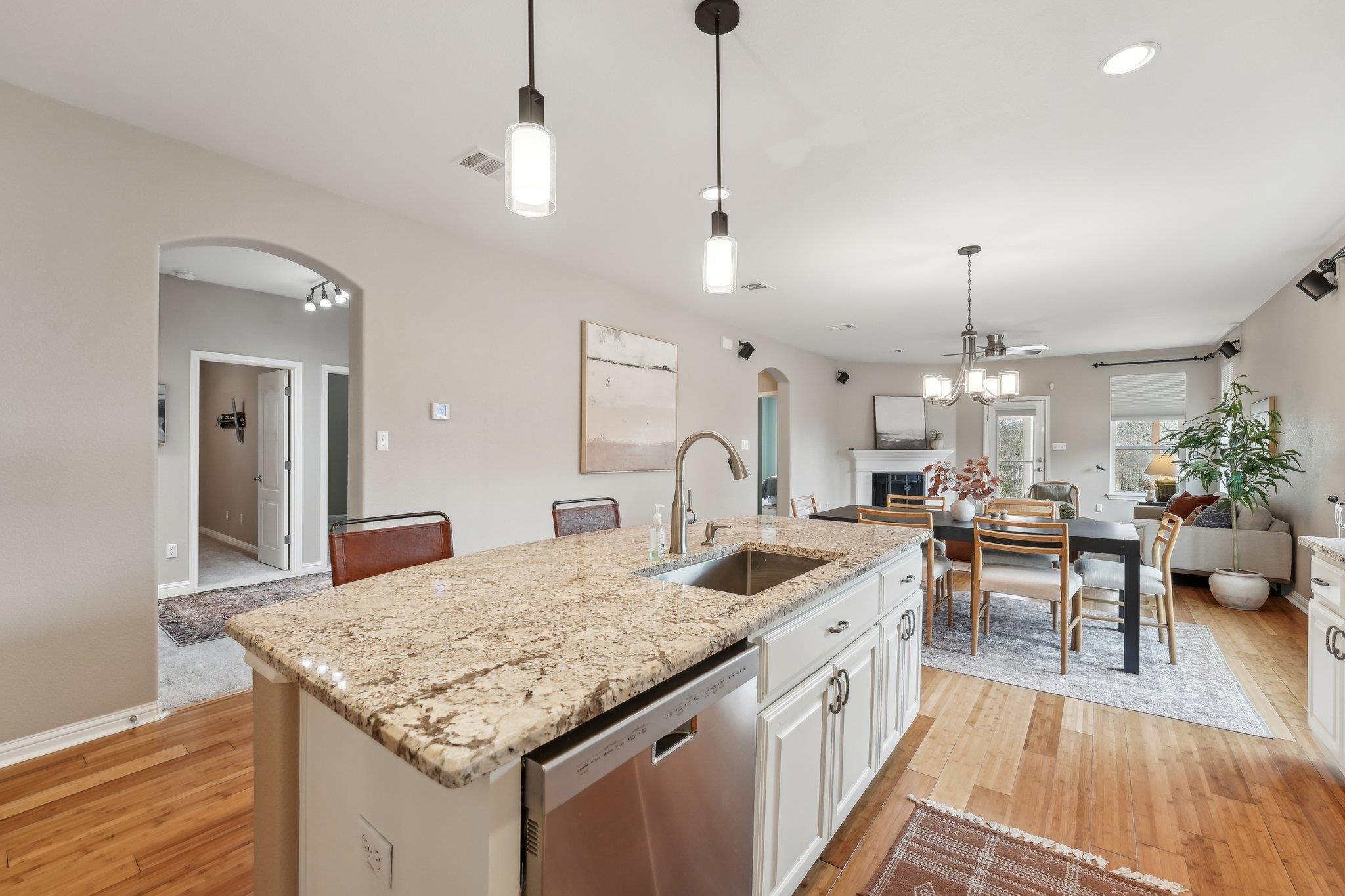 311 Limestone Trl Property Photo 9