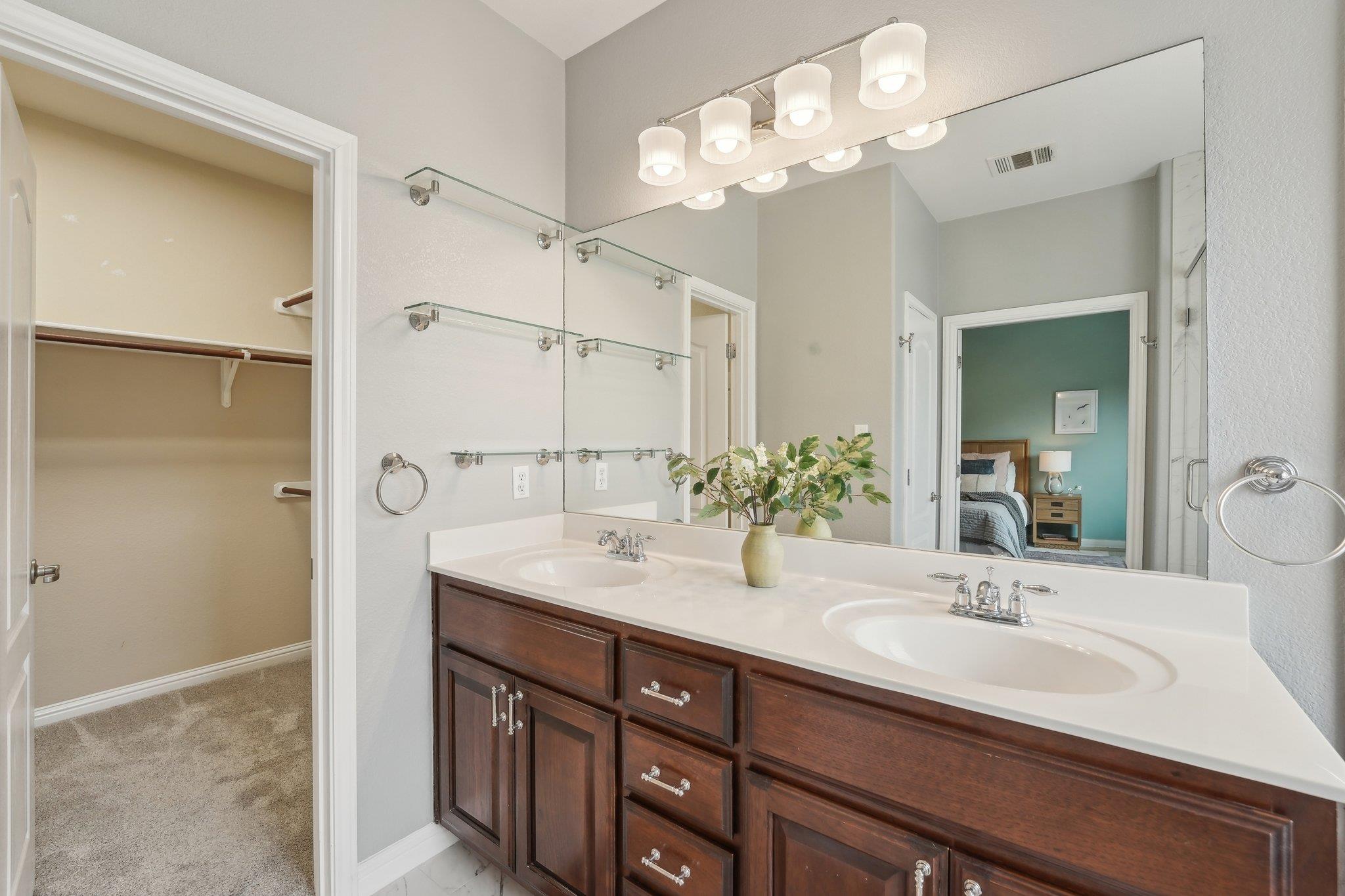 311 Limestone Trl Property Photo 18