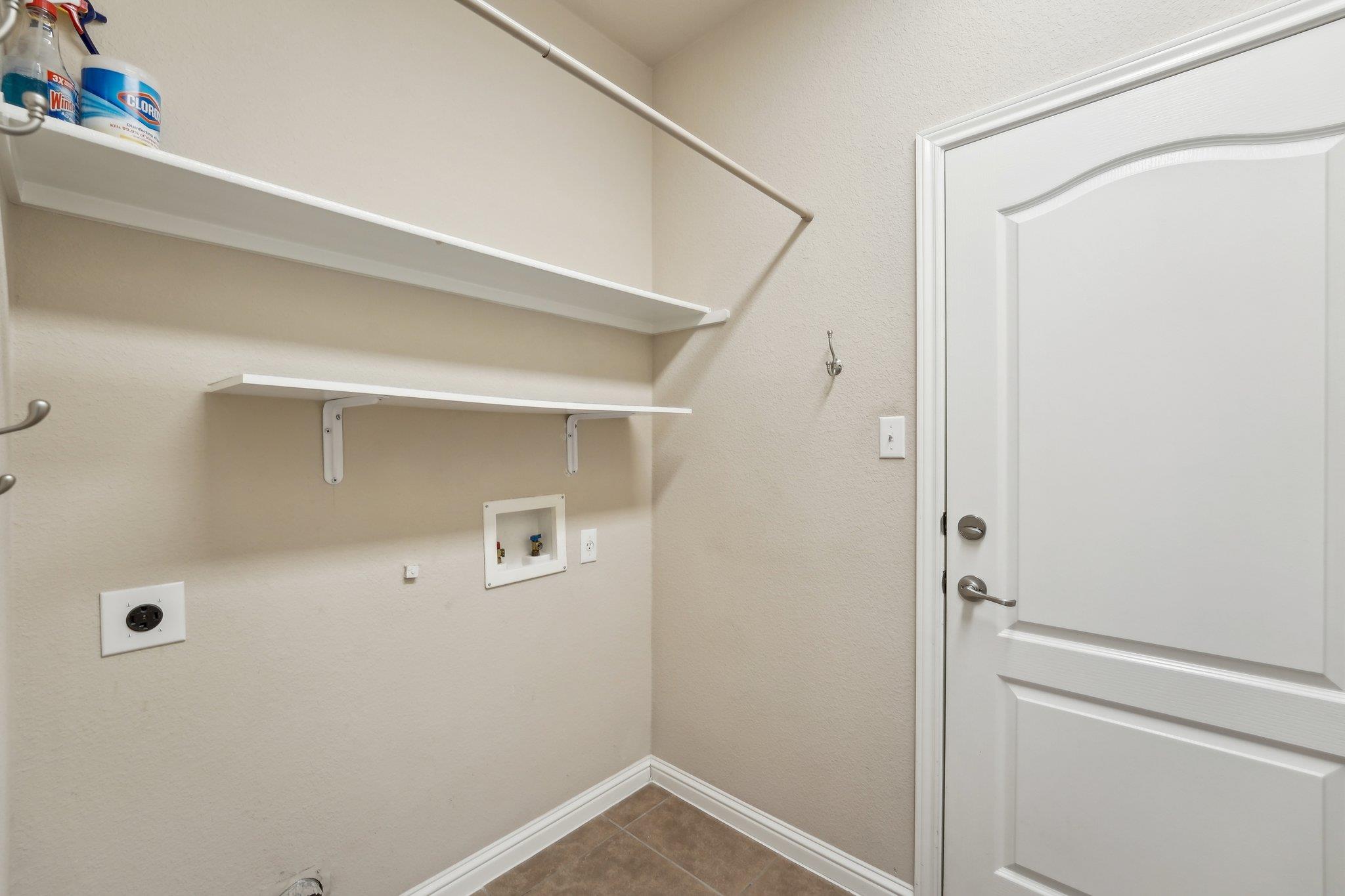 311 Limestone Trl Property Photo 28