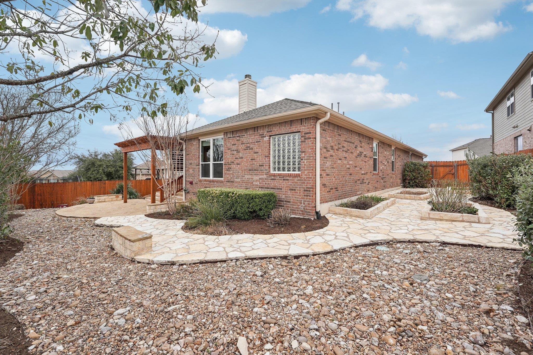 311 Limestone Trl Property Photo 29