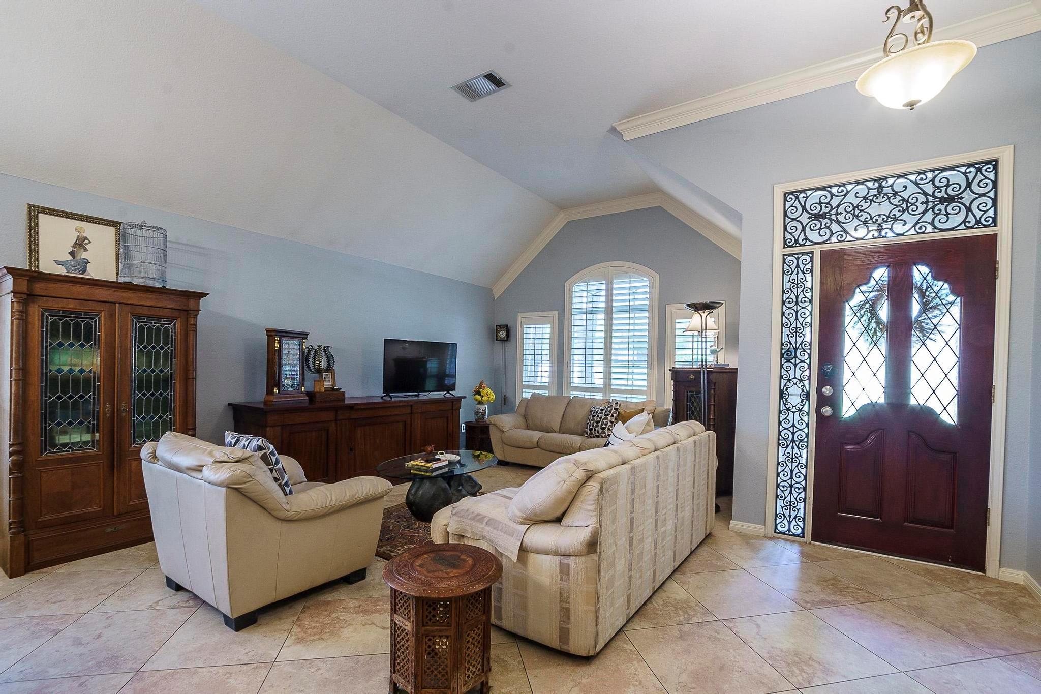 5201 Kite Tail Dr Property Photo 3