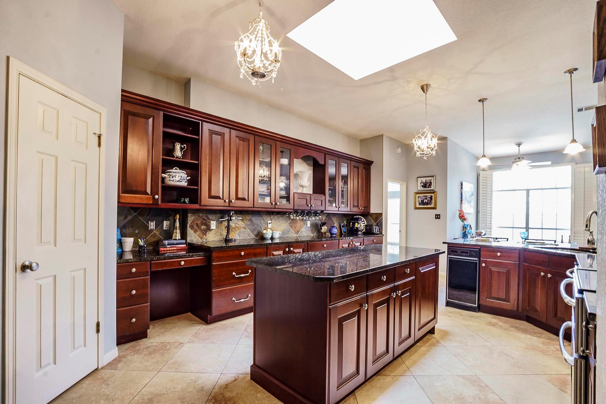 5201 Kite Tail Dr Property Photo 9