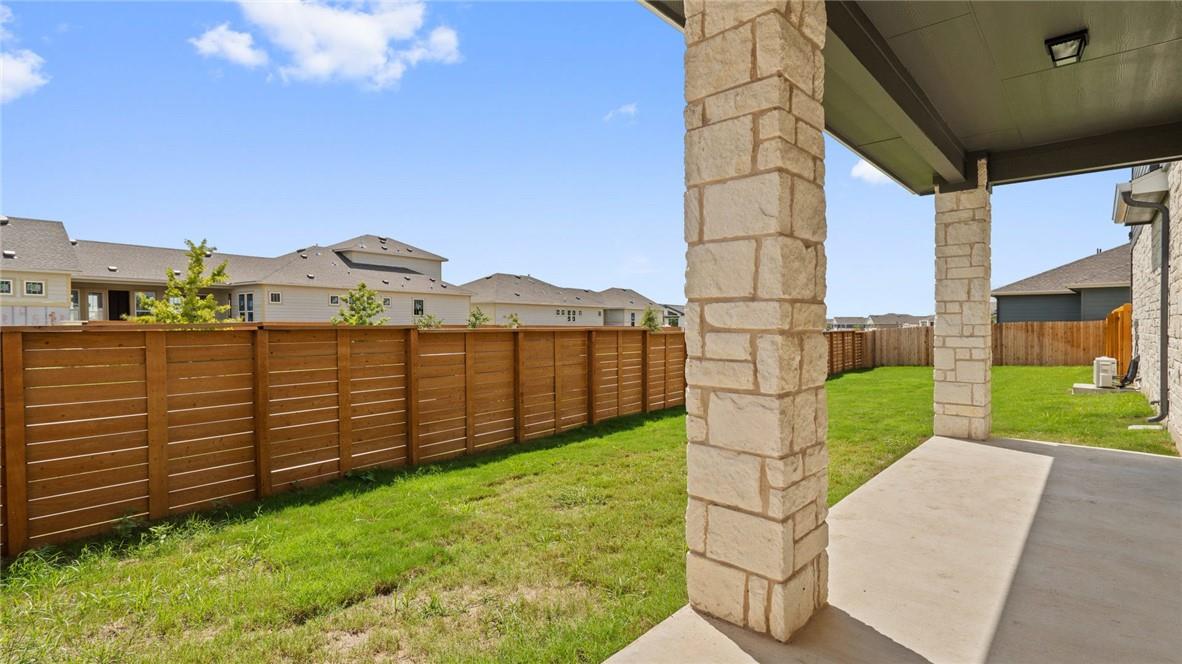 7812 Hillock Ter #b Property Photo 4