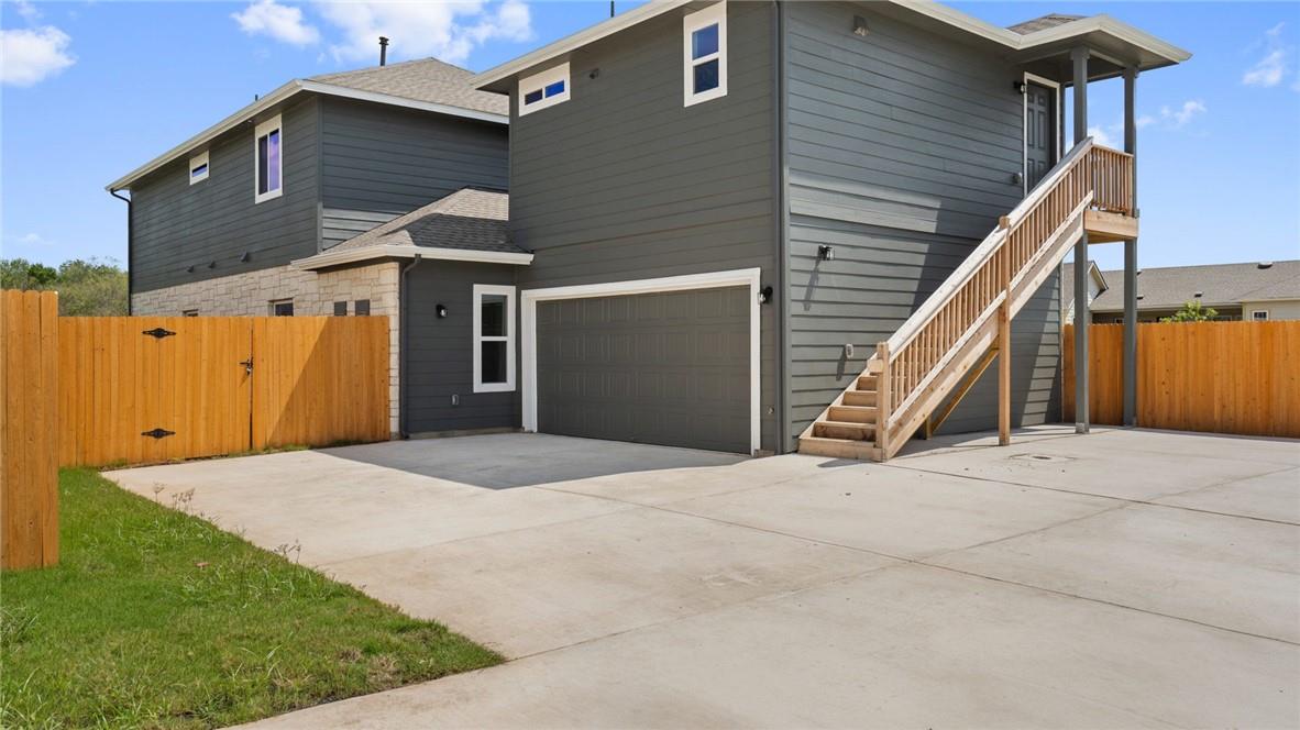 7812 Hillock Ter #b Property Photo 5