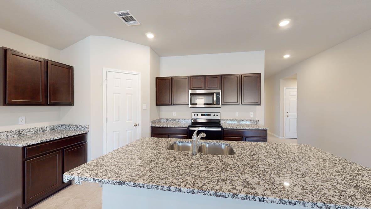 1304 Iron Horse Dr Property Photo 7