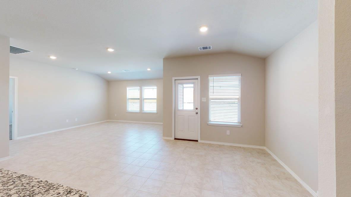 1304 Iron Horse Dr Property Photo 10