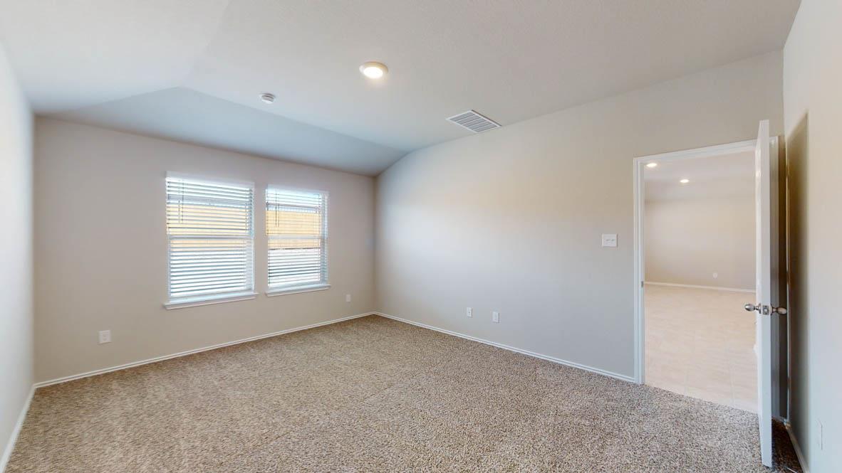 1304 Iron Horse Dr Property Photo 13