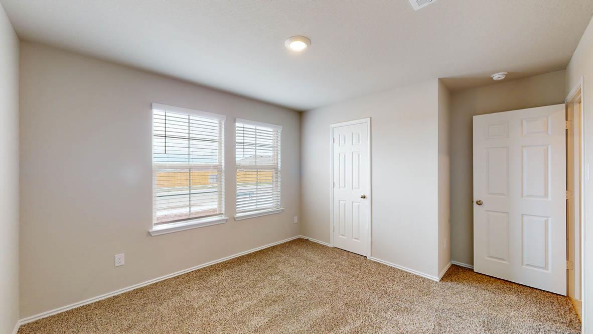 1304 Iron Horse Dr Property Photo 18