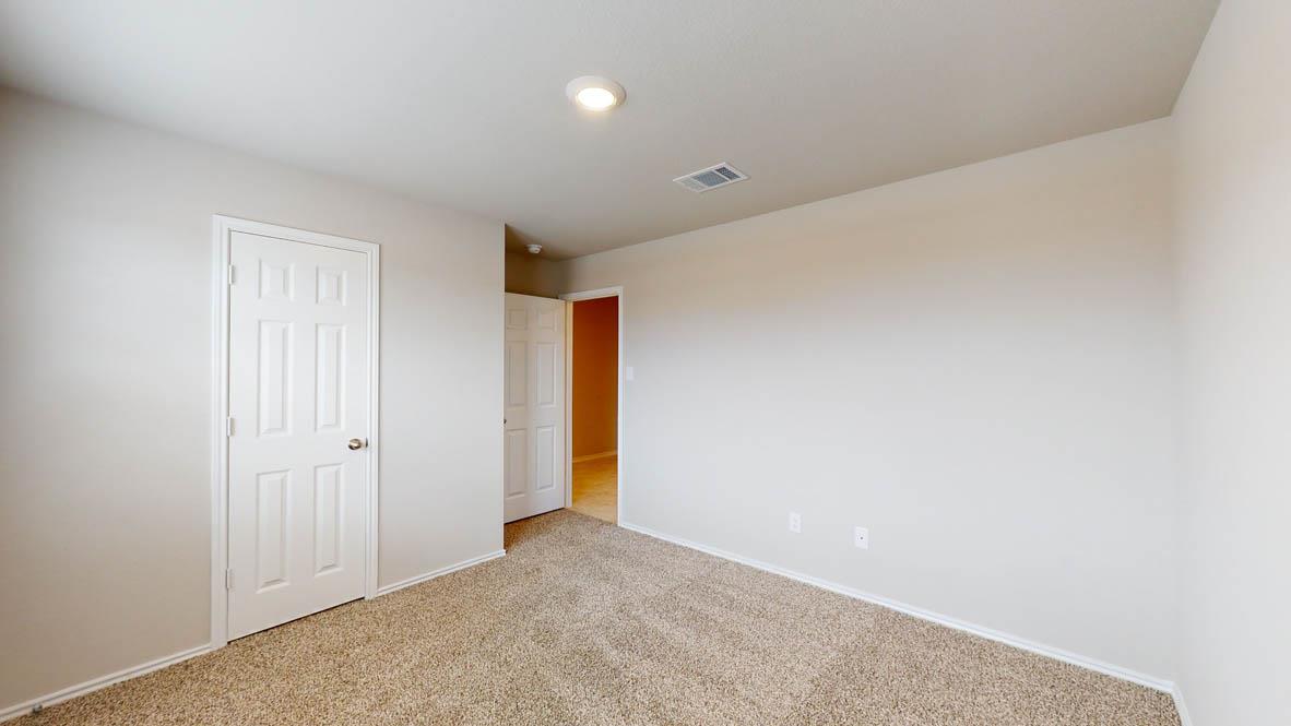 1304 Iron Horse Dr Property Photo 19