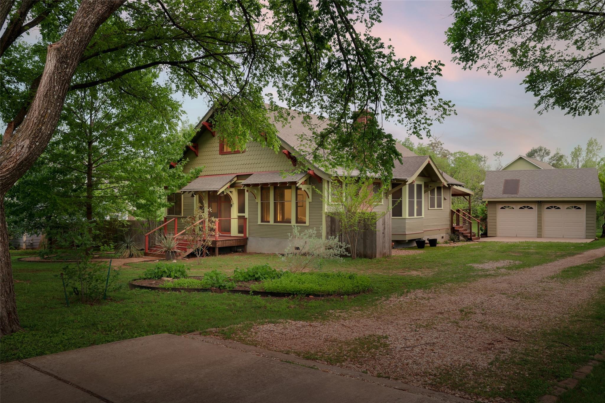 1917 Miles Ave Property Photo 26