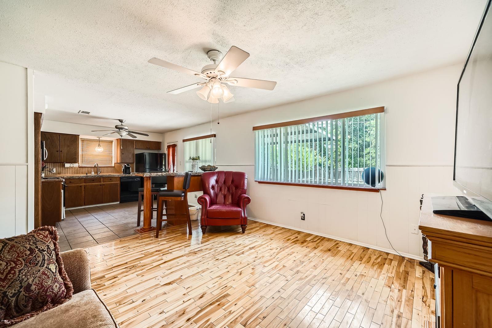 914 Hermitage Dr Property Photo 9