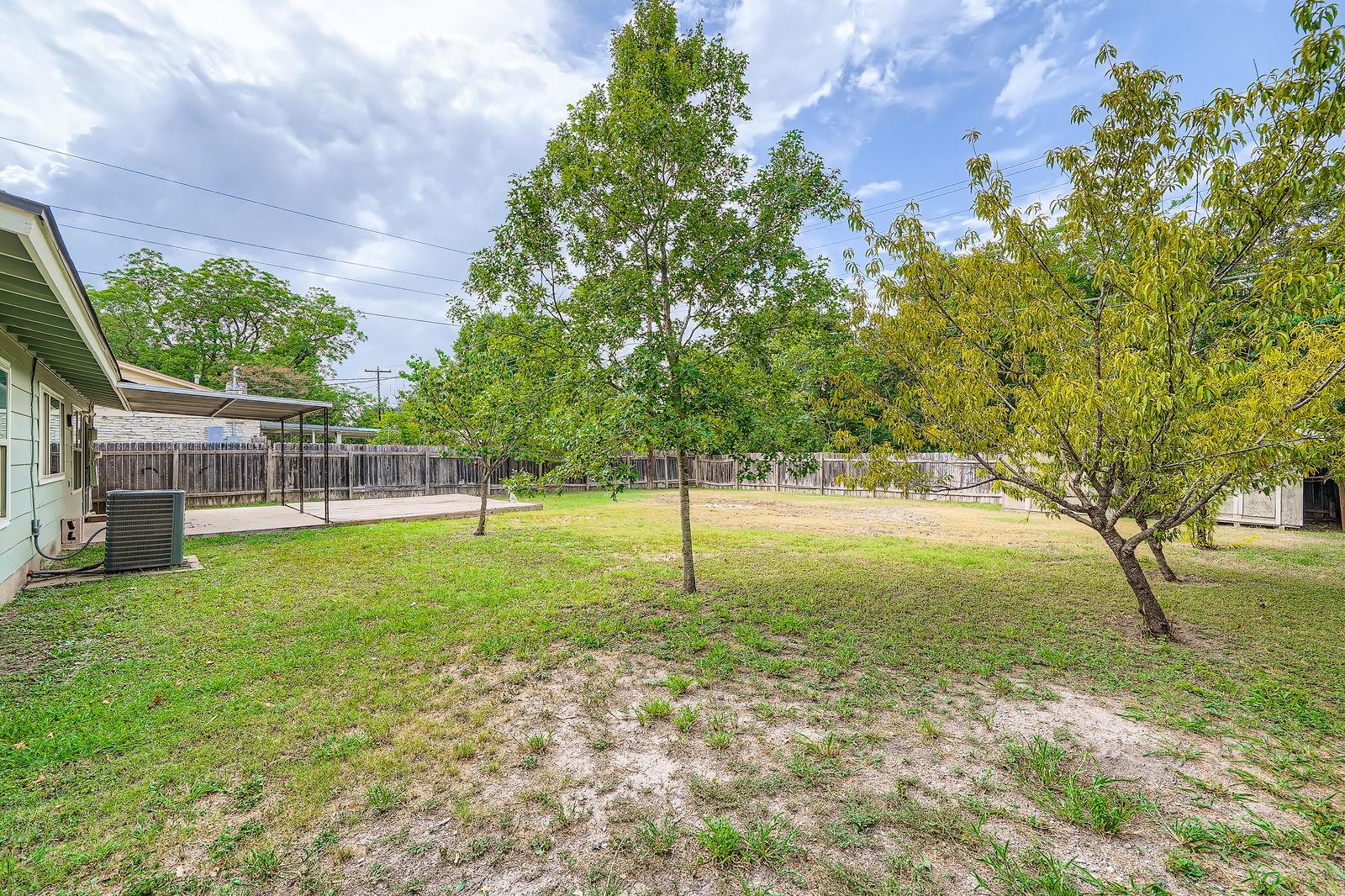 914 Hermitage Dr Property Photo 27