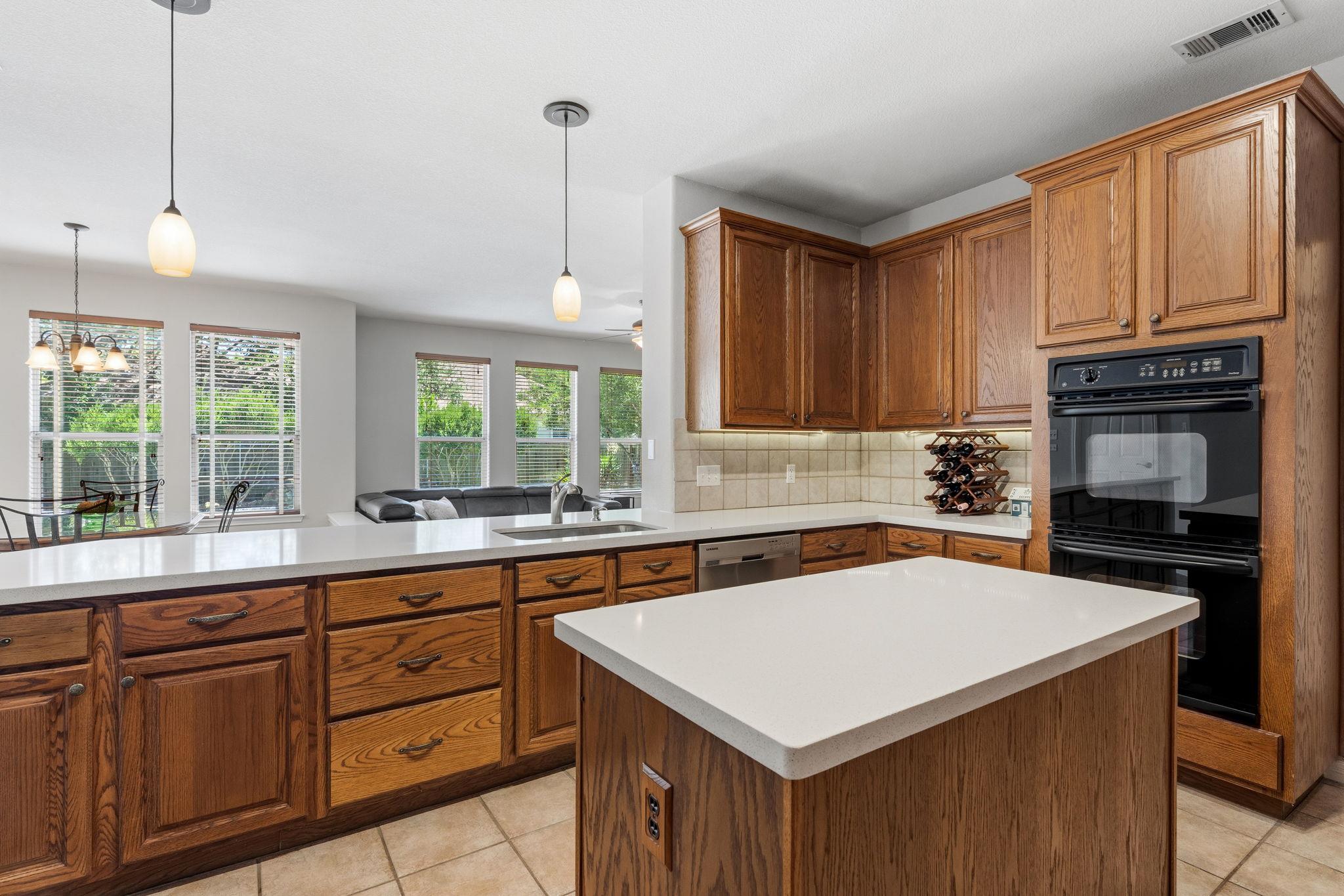 8901 Spearhead Cv N Property Photo 16