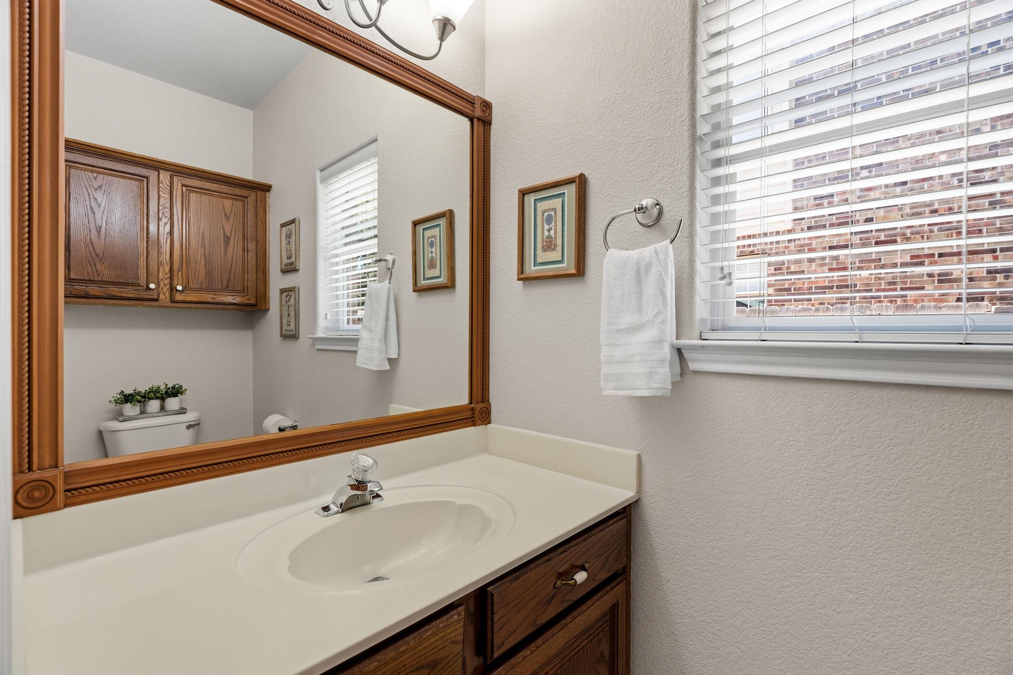 8901 Spearhead Cv N Property Photo 21