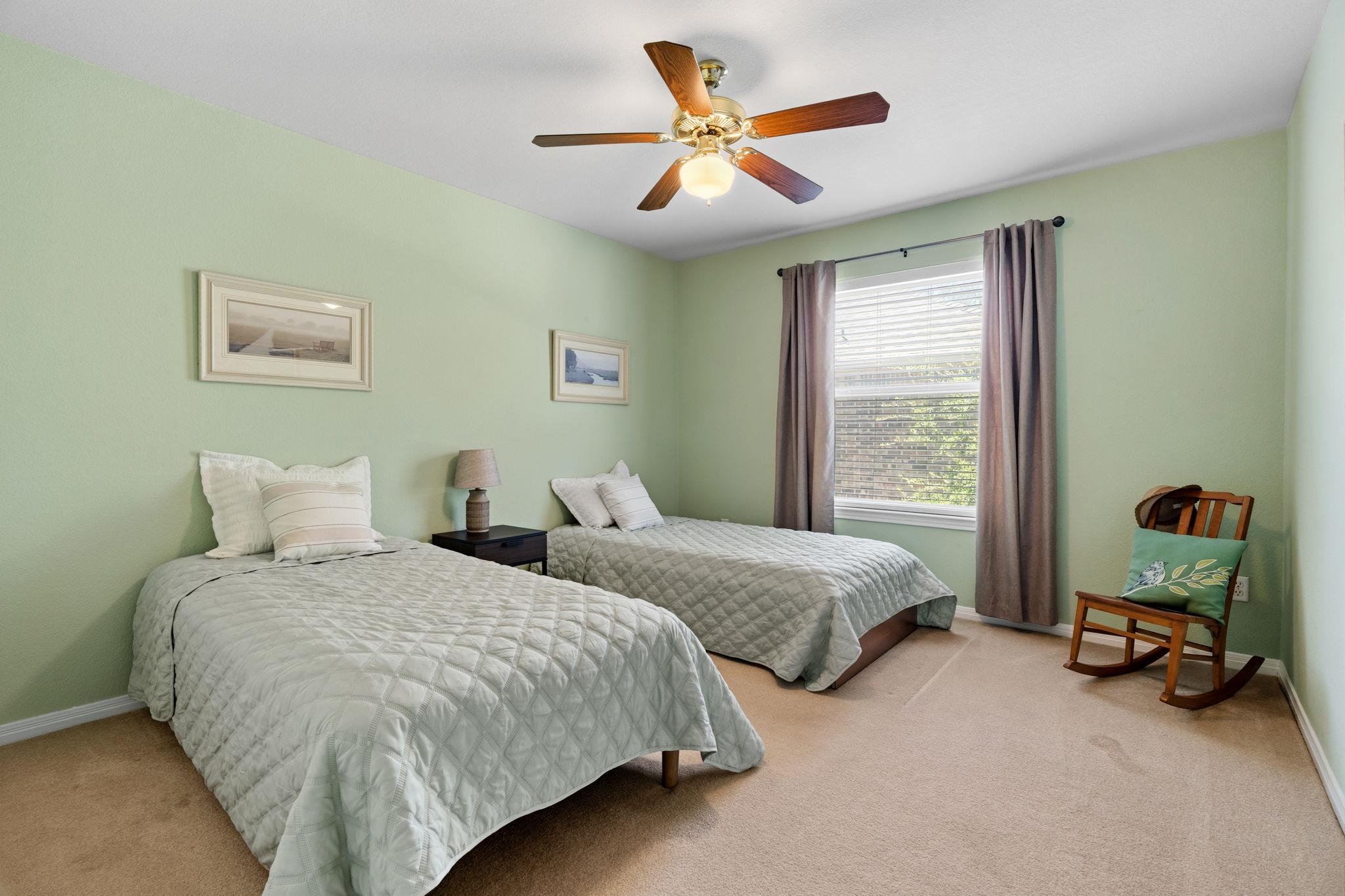 8901 Spearhead Cv N Property Photo 33