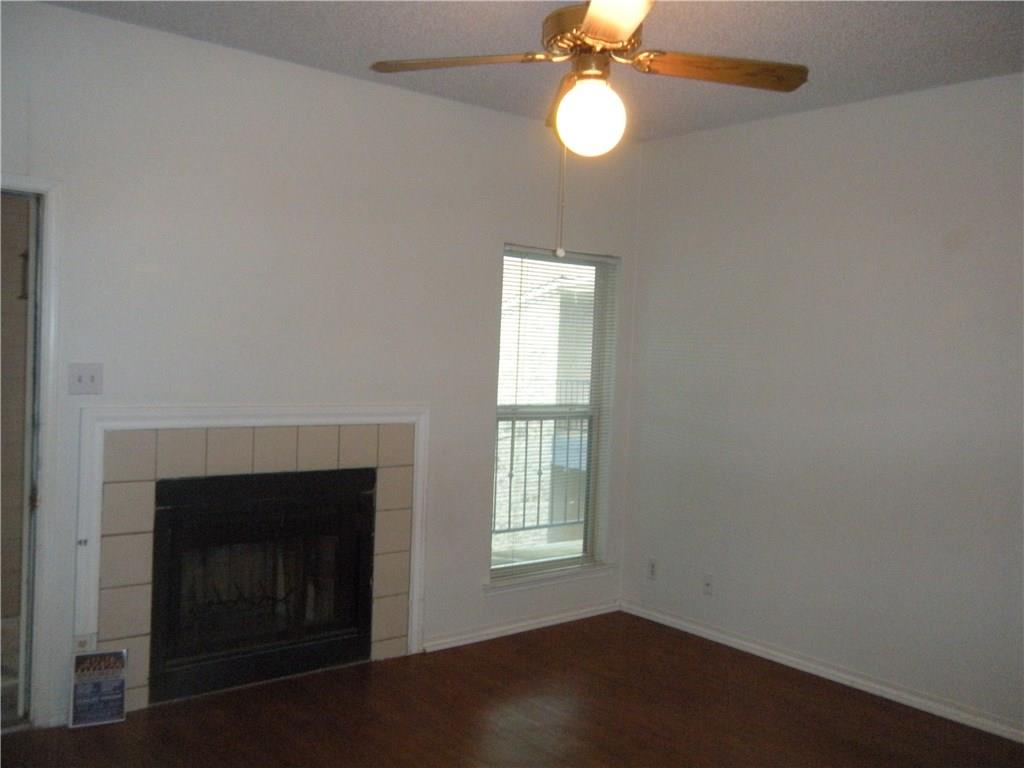 2414 Longview St #305 Property Photo 4