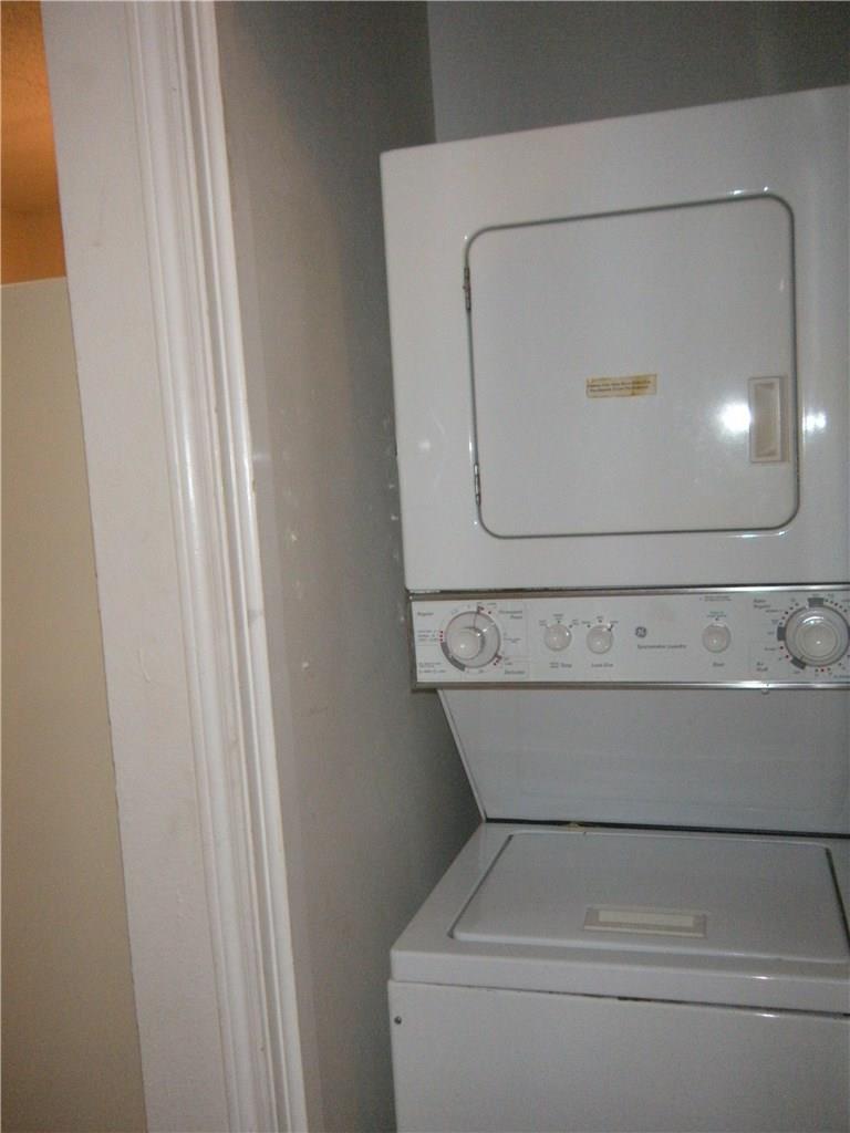 2414 Longview St #305 Property Photo 6