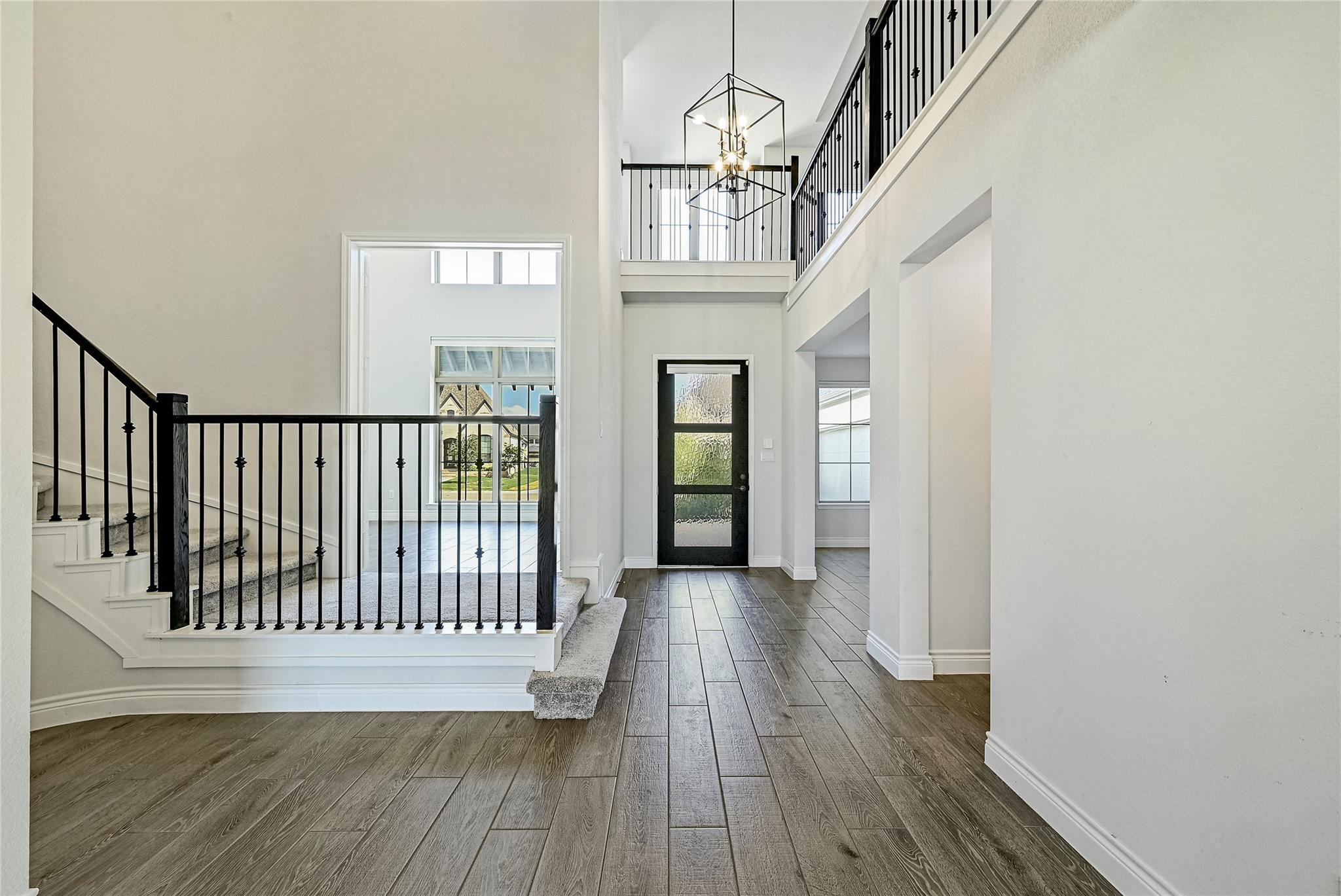 501 Sierra Lisa Cv Property Photo 4
