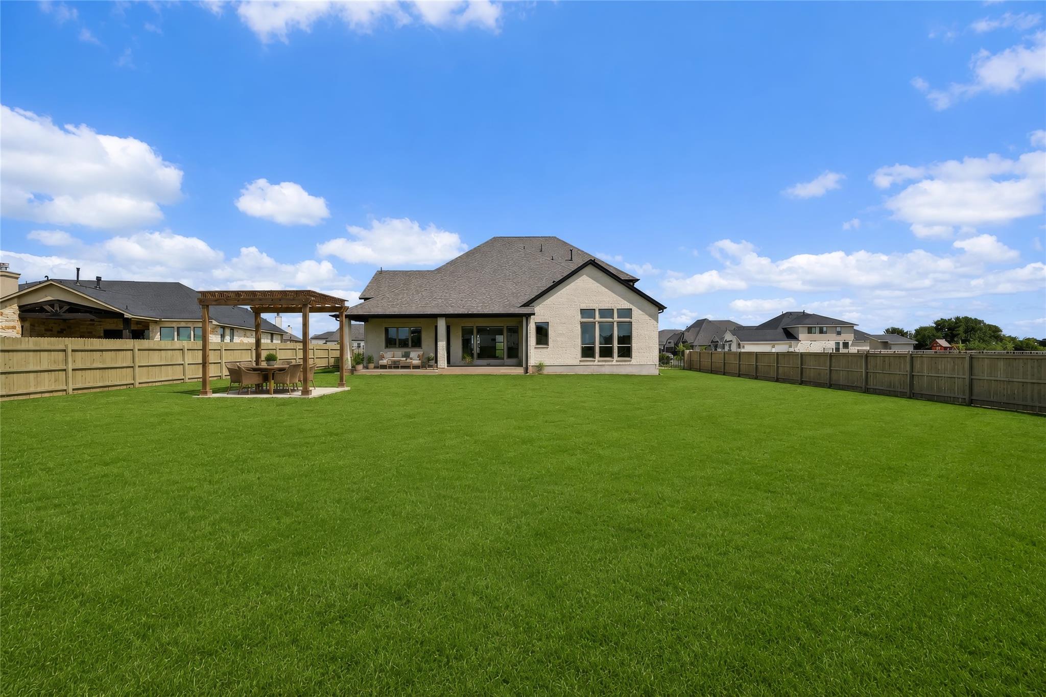 501 Sierra Lisa Cv Property Photo 28