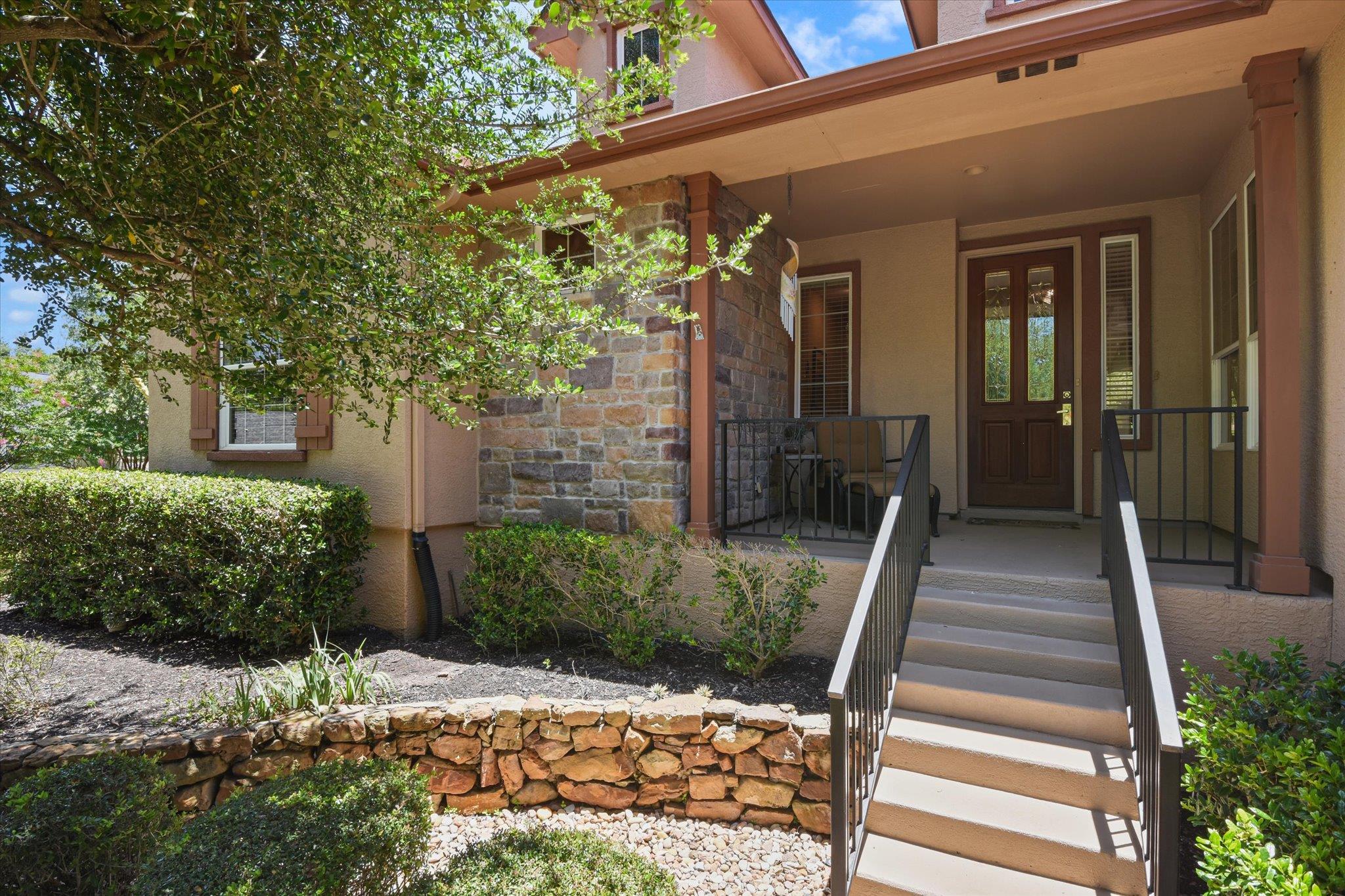 101 Rockrose Ct Property Photo 3